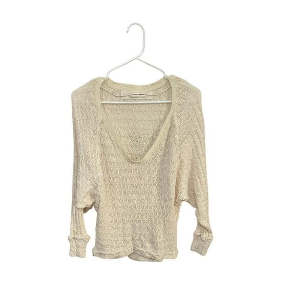 FREE PEOPLE Cream Knit Fringe V-Neck Thiens Hacci Dolman Sleeve Sweater XS - Picture 2 of 7